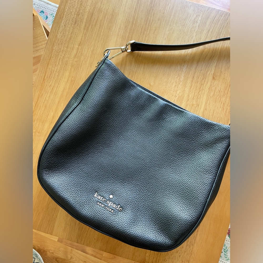 🔴 SOLD 🔴 Kate Spade - Lexy Shoulder Bag in Black